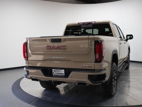 Used 2022 GMC Sierra 1500 AT4 w/ AT4 Premium Package image 8