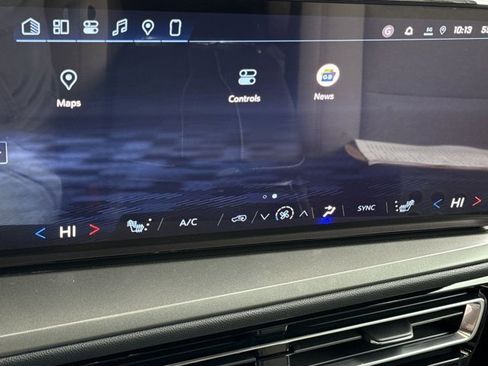 New 2026 Chevrolet Traverse LT w/ LPO, Floor Liner Package image 20