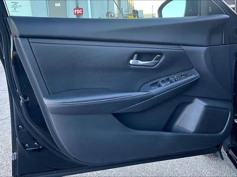 Certified 2025 Nissan Sentra SV image 21