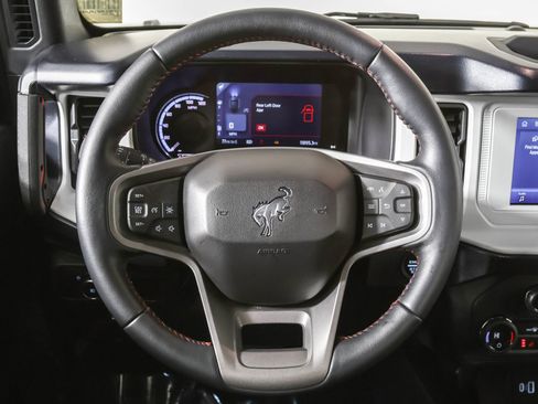 Used 2023 Ford Bronco Heritage Edition image 27