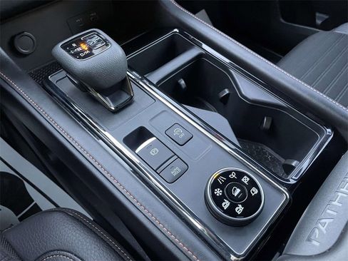 Certified 2024 Nissan Pathfinder Rock Creek image 31