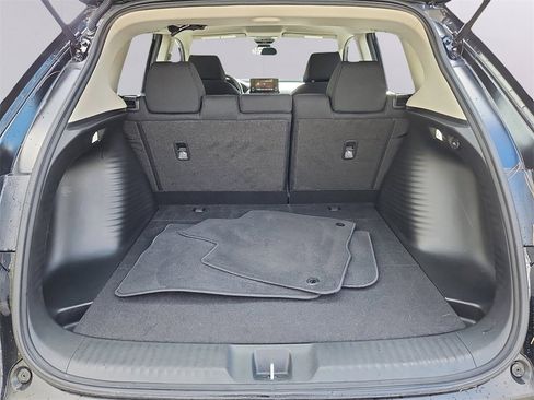 Certified 2023 Honda HR-V LX image 18