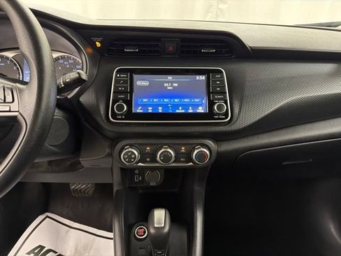 Used 2024 Nissan Kicks S FWD image 16