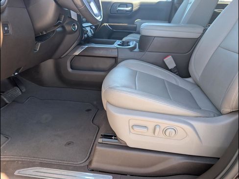 Used 2019 GMC Sierra 1500 SLT w/ SLT Premium Plus Package AWD/4WD image 11