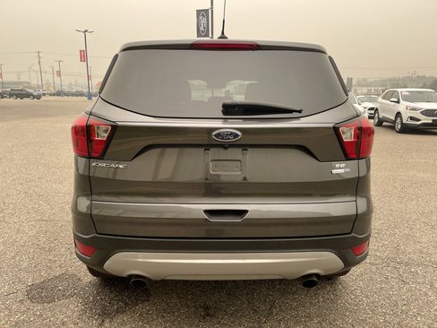 Used 2019 Ford Escape SE AWD/4WD image 5