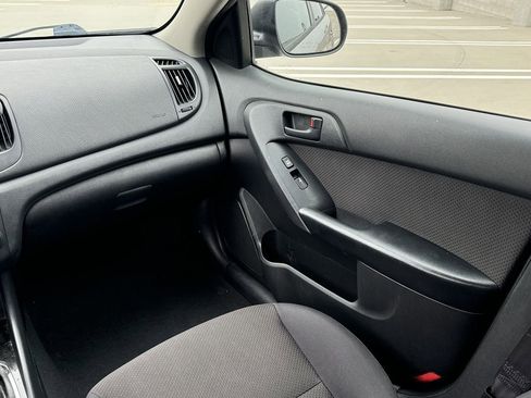 Used 2012 Kia Forte EX image 21