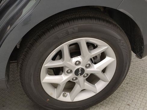 Used 2025 Kia Soul LX image 31