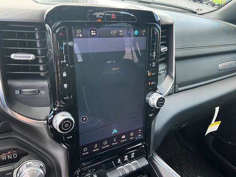 New 2026 RAM 1500 Laramie w/ Laramie Preferred Package AWD/4WD image 21
