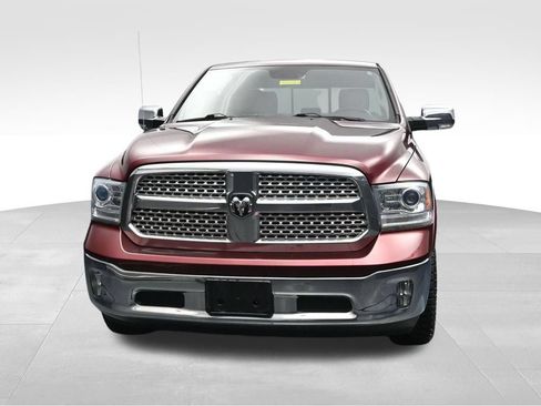 Used 2017 RAM 1500 Laramie w/ Convenience Group AWD/4WD image 8