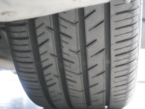 Used 2019 Dodge Challenger R/T RWD image 26