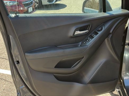 Used 2016 Chevrolet Trax LT w/ LPO, Protection Package AWD/4WD image 11