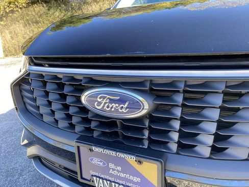 Certified 2025 Ford Escape Platinum image 43