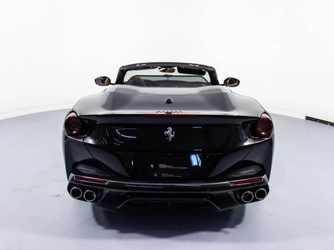 Certified 2019 Ferrari Portofino image 7