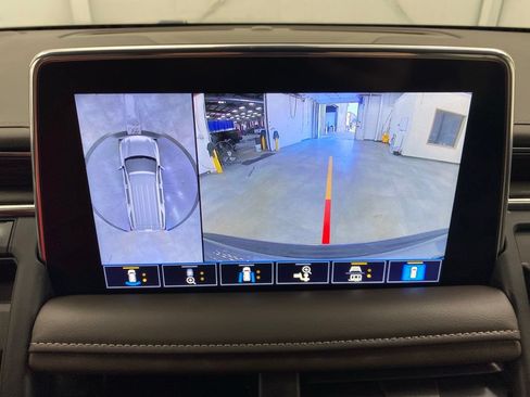 Used 2021 Chevrolet Tahoe LT w/ Luxury Package AWD/4WD image 24