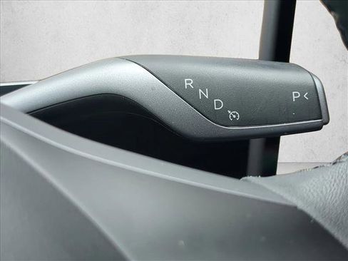 Used 2023 Tesla Model Y Performance image 16