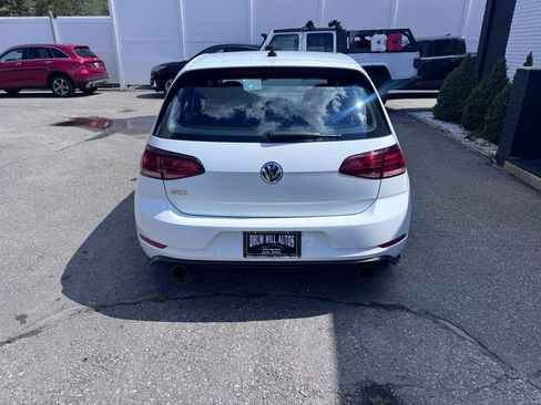 Used 2018 Volkswagen GTI SE FWD image 4