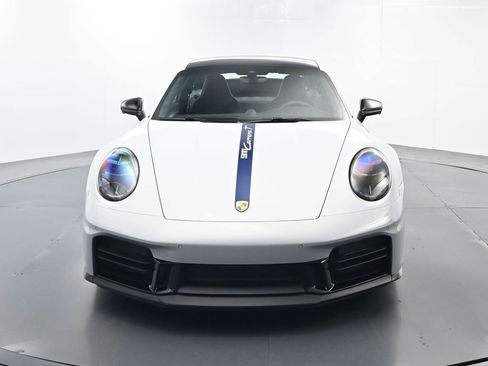 Certified 2026 Porsche 911 Carrera T image 18