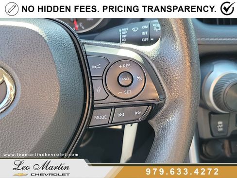 Used 2022 Toyota RAV4 LE FWD image 22