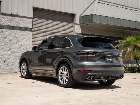 Used 2019 Porsche Cayenne S AWD/4WD image 5