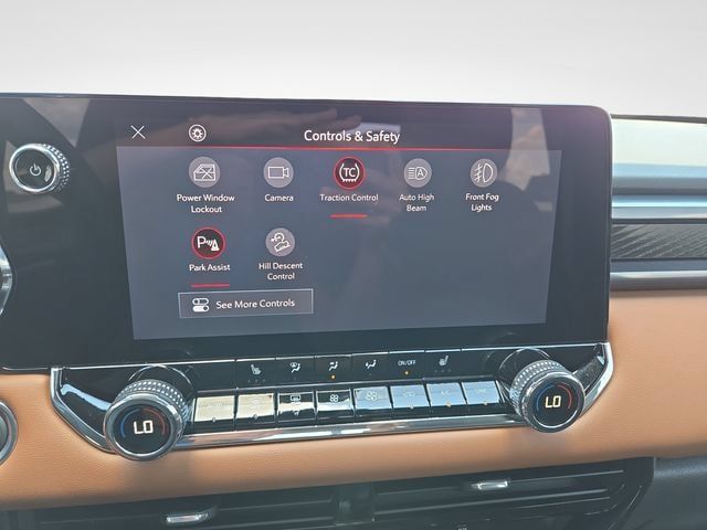 Used 2025 GMC Canyon AT4 w/ Nightfall Edition AWD/4WD image 23