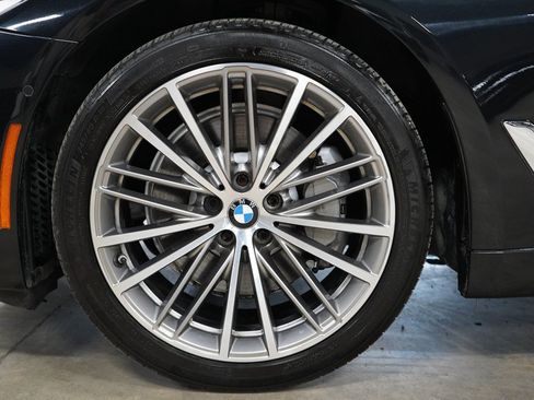 Used 2017 BMW 540i RWD image 33
