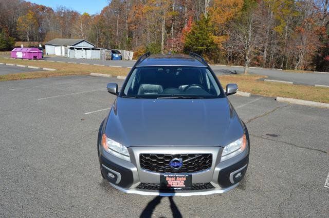 Used 2016 Volvo XC70 T5 Premier w/ Proximity Package FWD image 9