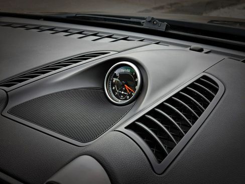 Used 2016 Porsche Cayenne image 9