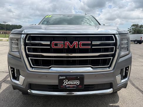 Used 2022 GMC Yukon SLT AWD/4WD image 2