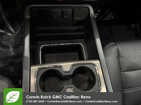 Used 2018 GMC Sierra 2500 Denali w/ Duramax Plus Package AWD/4WD image 30