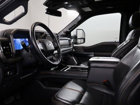 Used 2023 Ford F350 Platinum AWD/4WD image 11