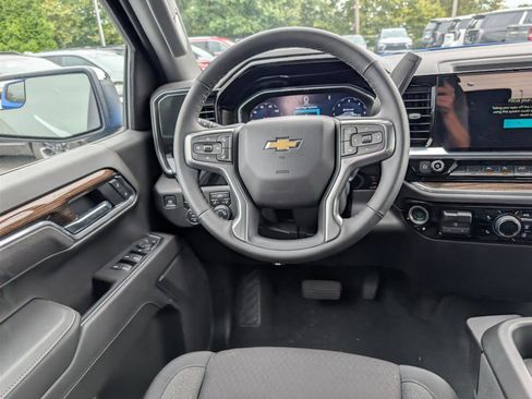 New 2025 Chevrolet Silverado 1500 LT image 13