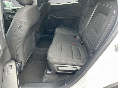 Used 2025 Ford Escape Active AWD/4WD image 19