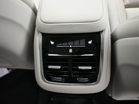 New 2026 Volvo XC90 B6 Ultra w/ Protection Package Premier image 35