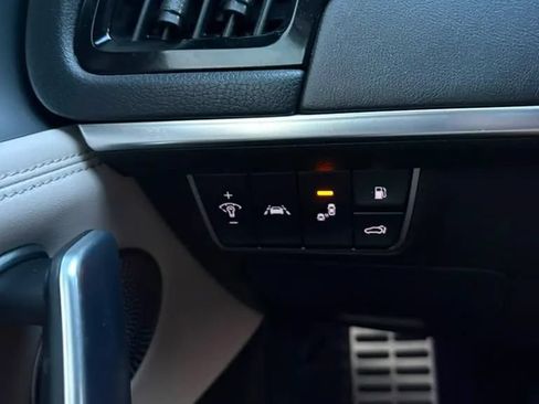 Used 2019 Kia Stinger GT2 RWD image 19