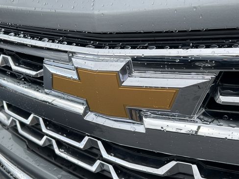 Used 2024 Chevrolet Silverado 1500 LTZ w/ LTZ Convenience Package II image 8