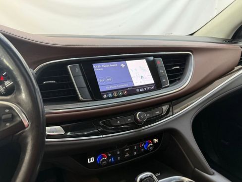 Used 2020 Buick Enclave Avenir FWD image 13