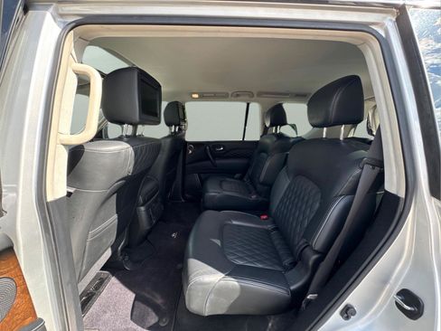 Used 2019 INFINITI QX80 Luxe w/ 22" Wheel Package RWD image 13
