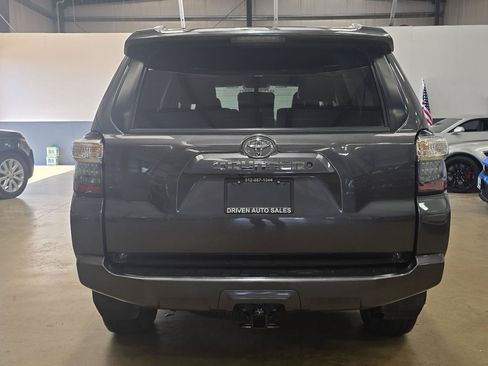 Used 2016 Toyota 4Runner SR5 Premium AWD/4WD image 5