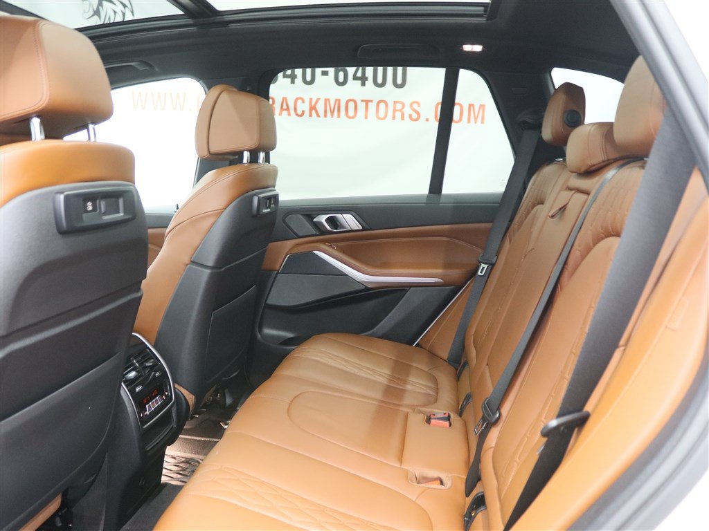 Used 2022 BMW X5 M50i w/ Climate Comfort Package AWD/4WD image 19