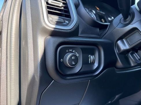 Used 2024 RAM 3500 Big Horn image 31