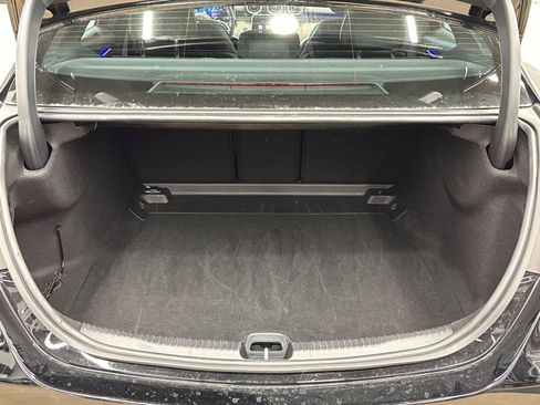 Used 2025 Mercedes-Benz C 300 4MATIC Sedan image 28