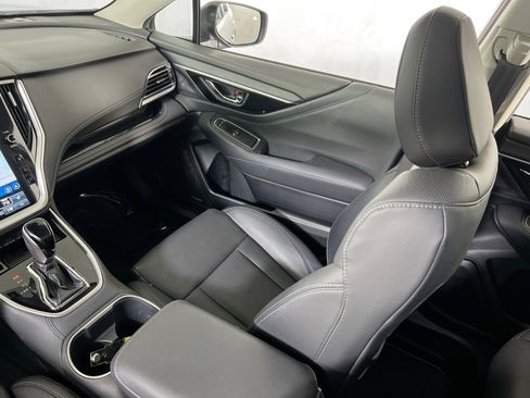 Used 2023 Subaru Outback Limited image 23