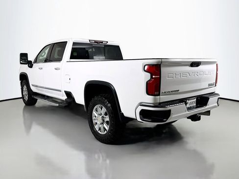 Used 2024 Chevrolet Silverado 3500 High Country w/ High Country Premium Package AWD/4WD image 6
