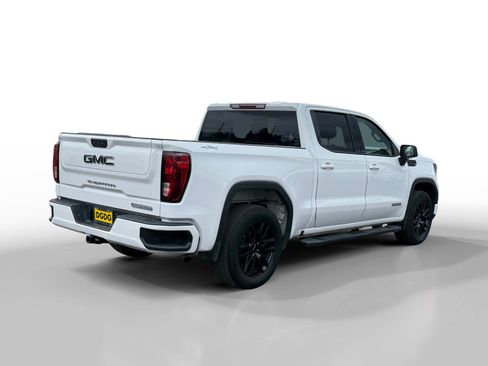 Used 2022 GMC Sierra 1500 Elevation w/ LPO, Elevation Black Package image 5