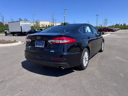 Certified 2020 Ford Fusion SE FWD image 5