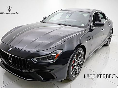 Used 2023 Maserati Ghibli Modena Q4 AWD/4WD image 14
