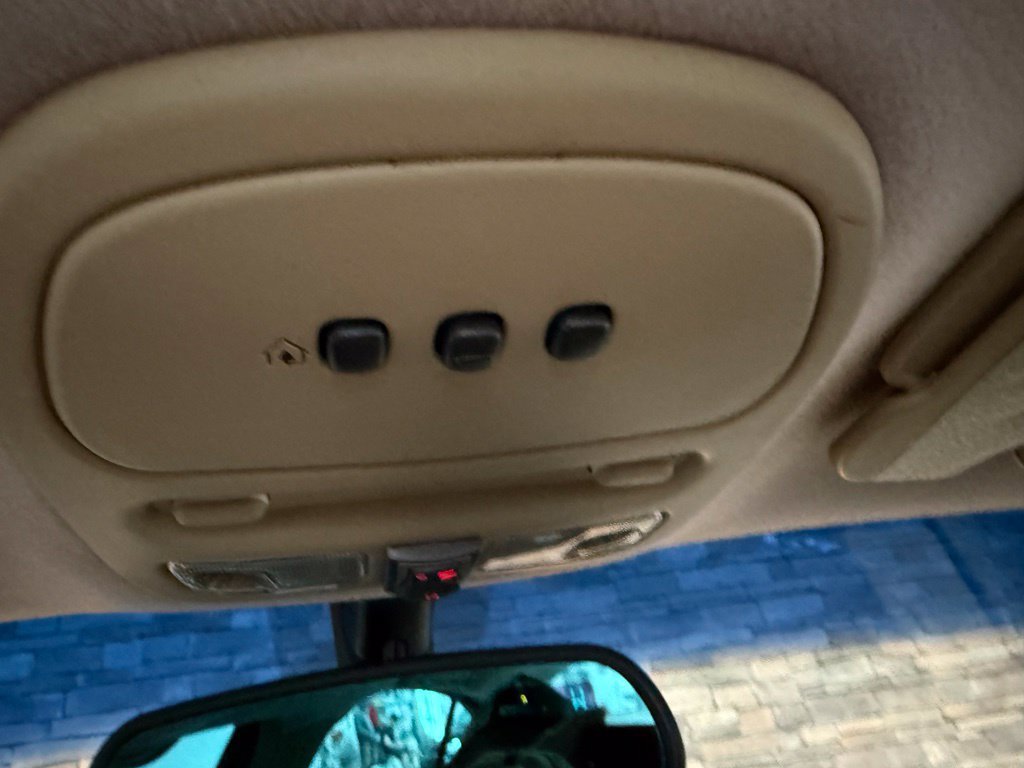 Used 2005 Buick Le Sabre Limited FWD image 22