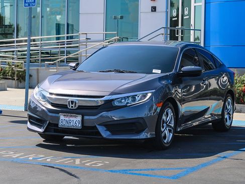 Used 2018 Honda Civic LX image 3