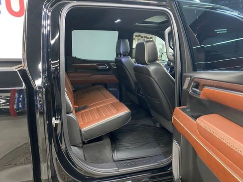 Used 2023 GMC Sierra 1500 Denali Ultimate image 11