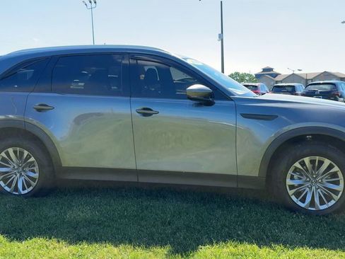 Used 2024 MAZDA CX-90 3.3 Turbo w/ Preferred Package AWD/4WD image 8